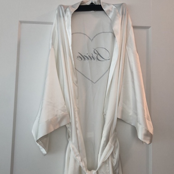 Bride Silk Robe - Picture 5 of 6